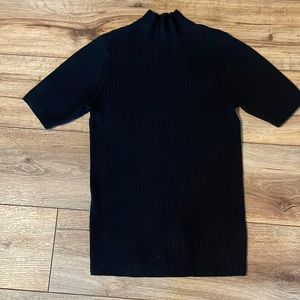 GAP black ribbed mock neck sweater
